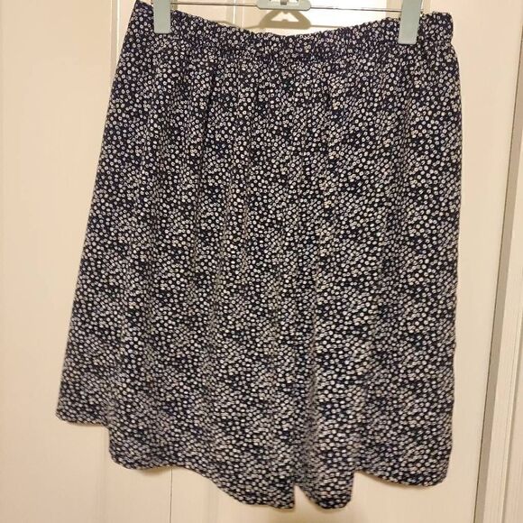Vintage Studio. Blue And White Floral Loose Skort Medium - Picture 5 of 7